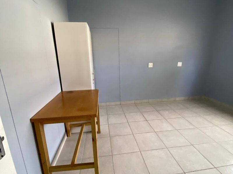 x2 Self Contained Room Available Immediately!!!!! - Photo 2