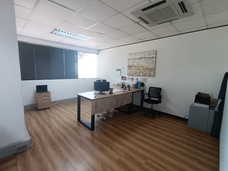 255m2 Premium Office To Let | Umhlanga - Photo 9