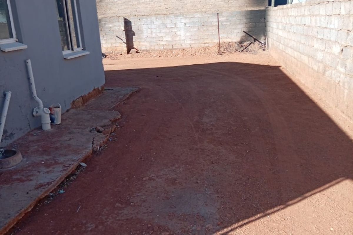 House To Rent in Protea Glen, Soweto - Photo 2