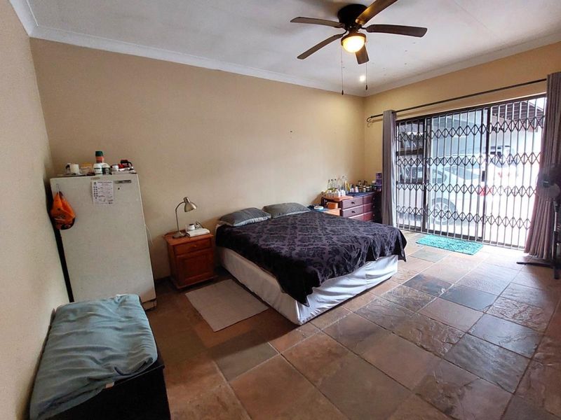Exceptional 7 Bedroom Investment Property With Endless Potential (2 Self Contained Homes) - Photo 9
