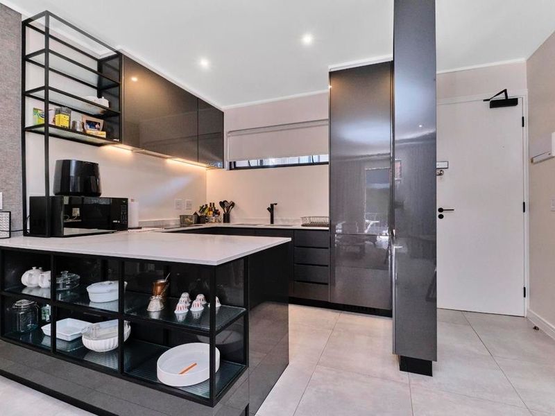 Apartment To Rent in Hyde Park, Sandton - Photo 2