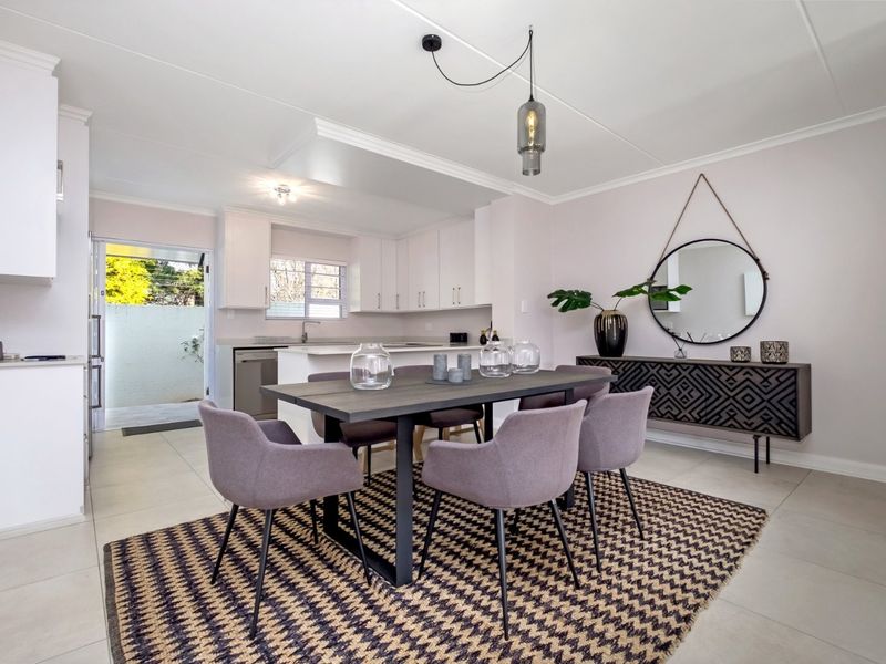 Beautifully Renovated Duplex in Bryanston’s Most Sought-After Complex - Photo 6