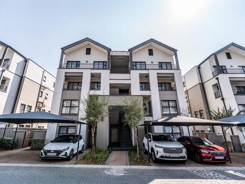 Apartment To Rent in Waterfall, Midrand - Photo 1