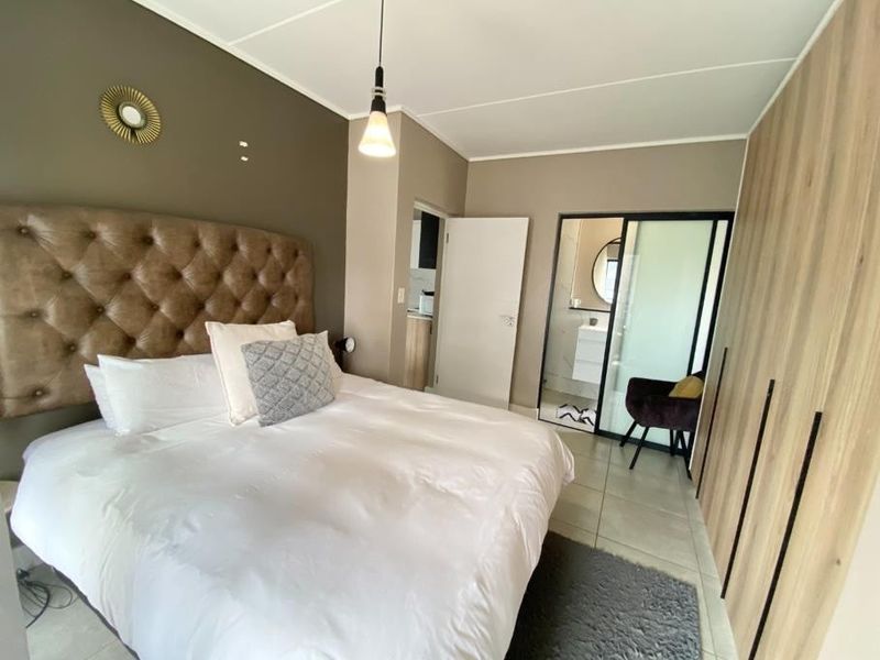 Apartment To Rent in Waterfall, Midrand - Photo 7