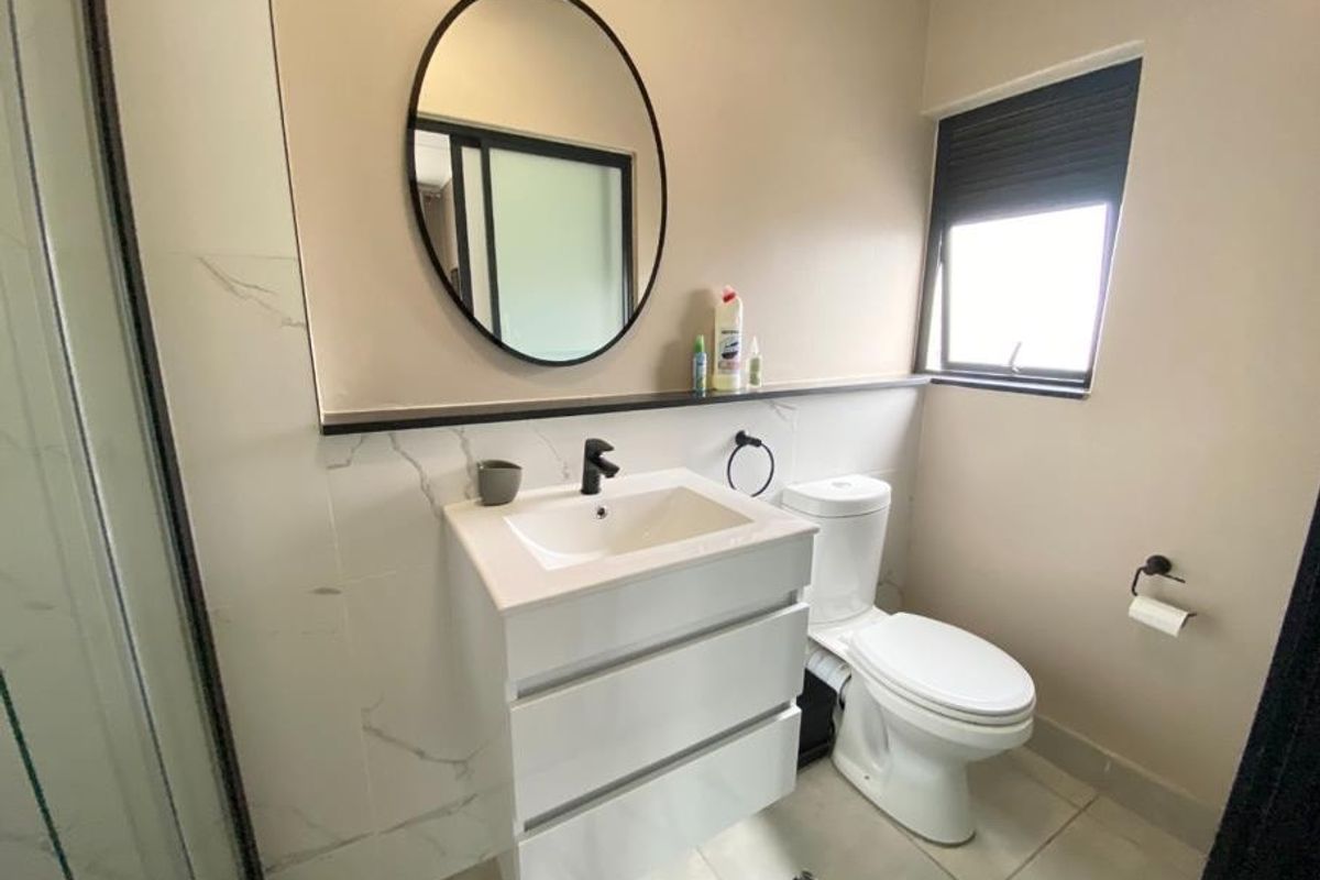 Apartment To Rent in Waterfall, Midrand - Photo 5
