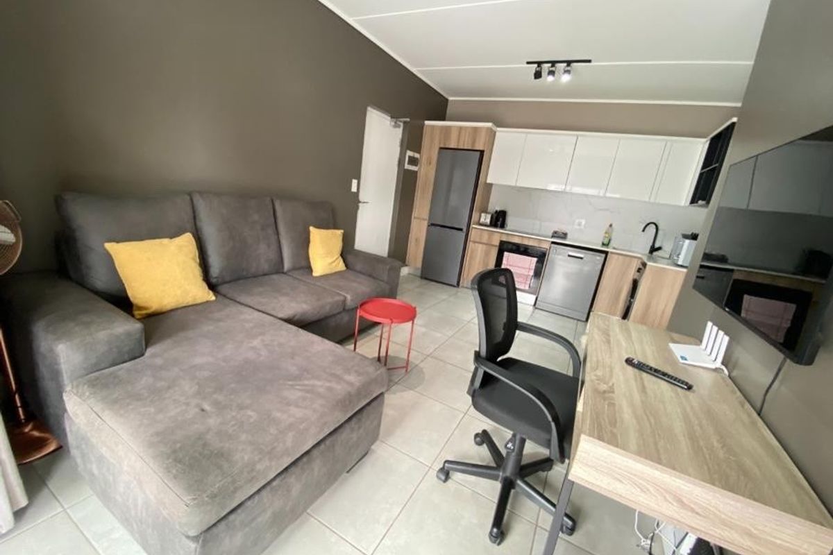 Apartment To Rent in Waterfall, Midrand - Photo 3
