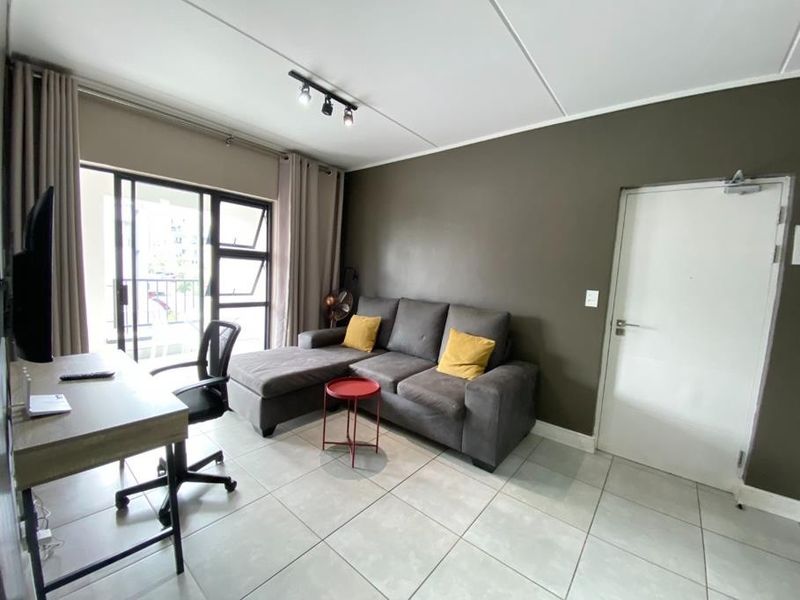 Apartment To Rent in Waterfall, Midrand - Photo 10