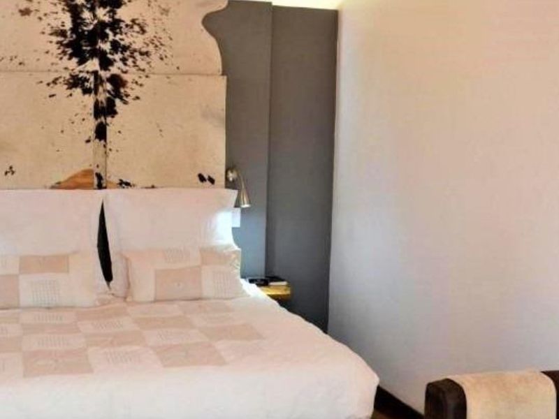 Delux Guesthouse And Investment Opportunity - Prime Pretoria Location (Close to HPC And TUKS) - Photo 10