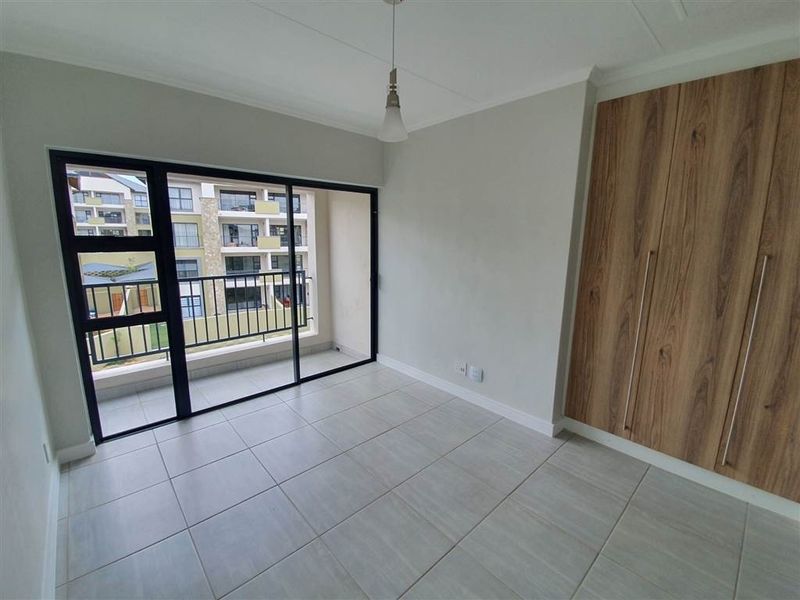 Apartment To Rent in Waterfall, Midrand - Photo 10