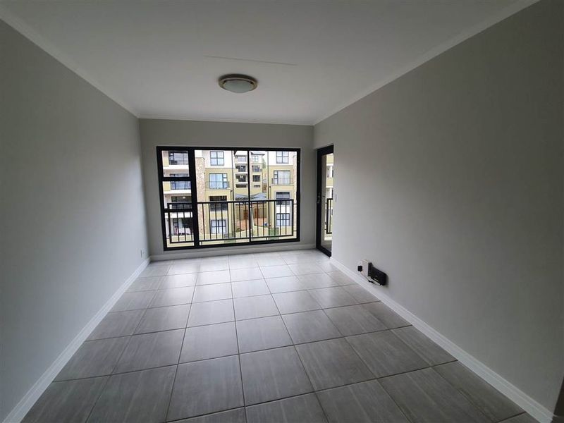 Apartment To Rent in Waterfall, Midrand - Photo 7