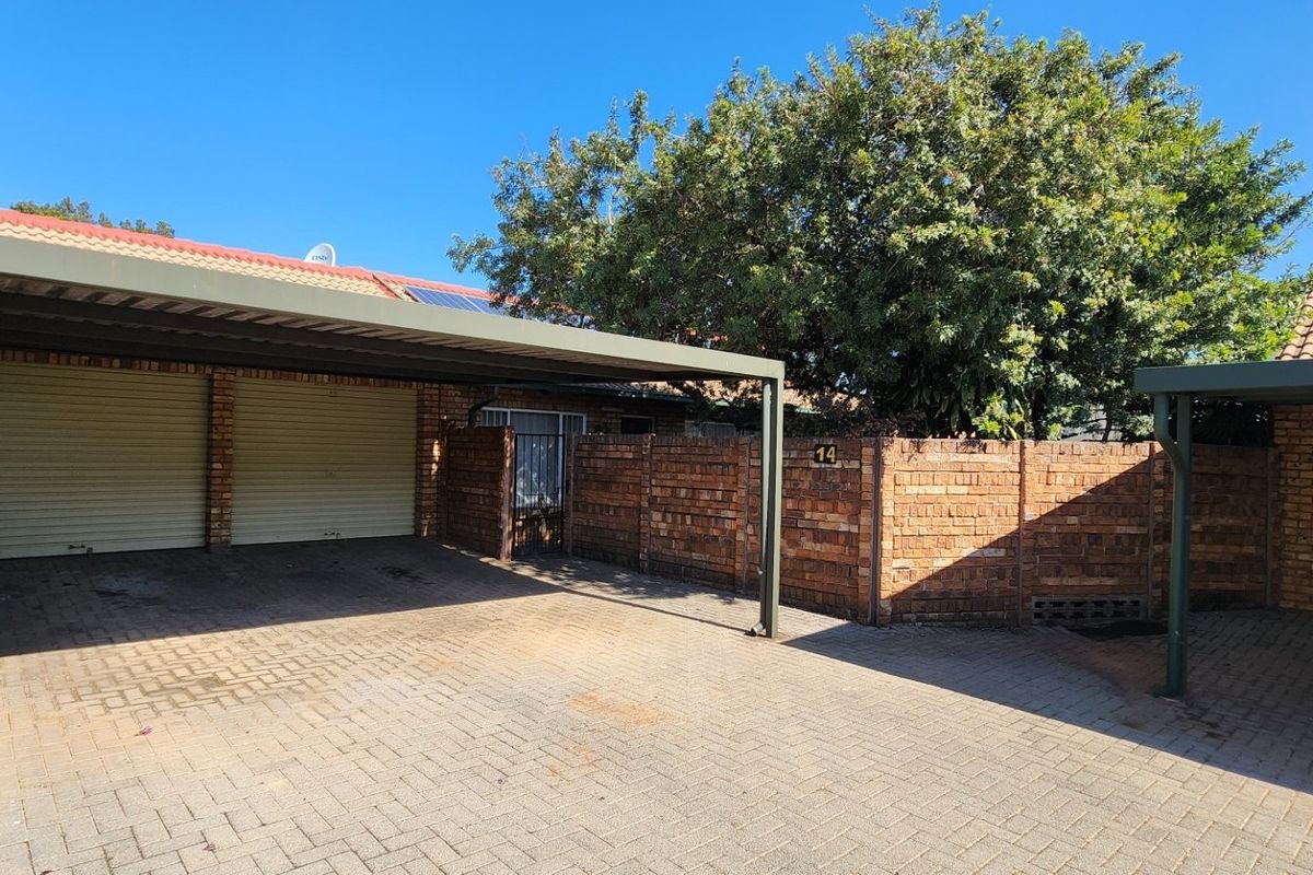 Townhouse For Sale in Pierre Van Ryneveld, Centurion - Photo 3