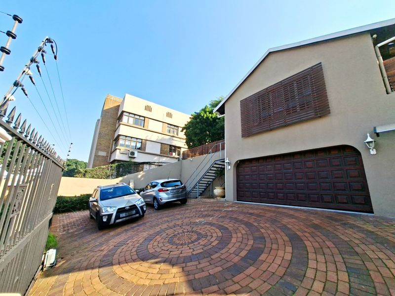 House For Sale in Bulwer, Durban, KwaZulu Natal - Photo 3