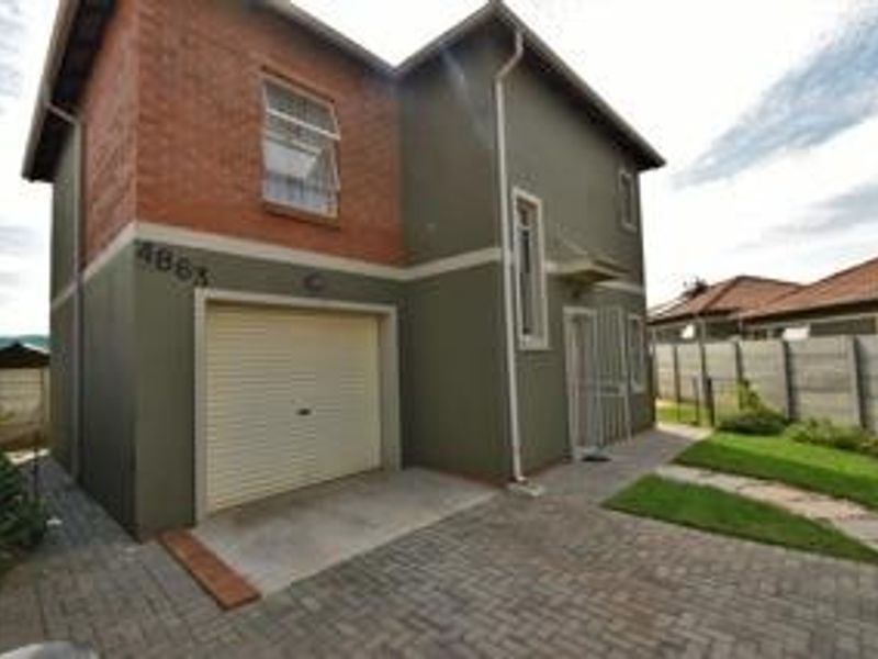 PLACE TO RENT AT LEOPARD'S REST - Photo 1