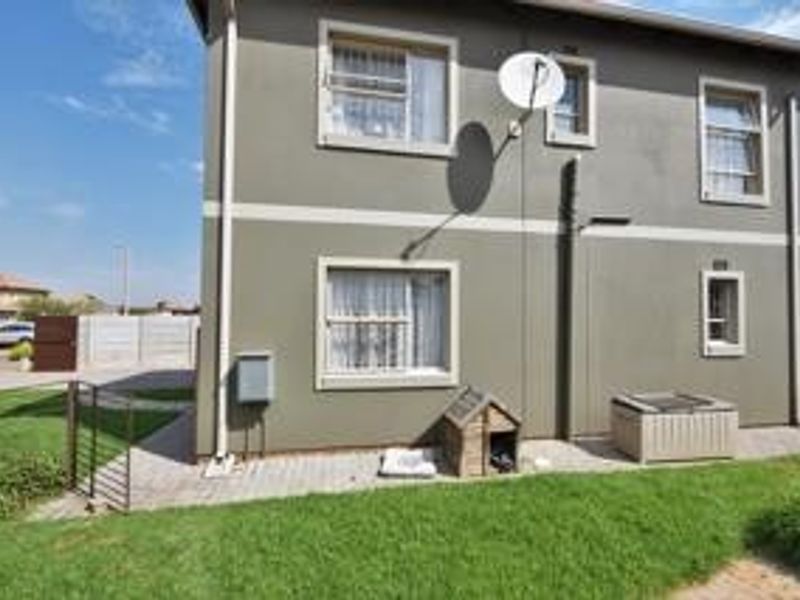 PLACE TO RENT AT LEOPARD'S REST - Photo 2