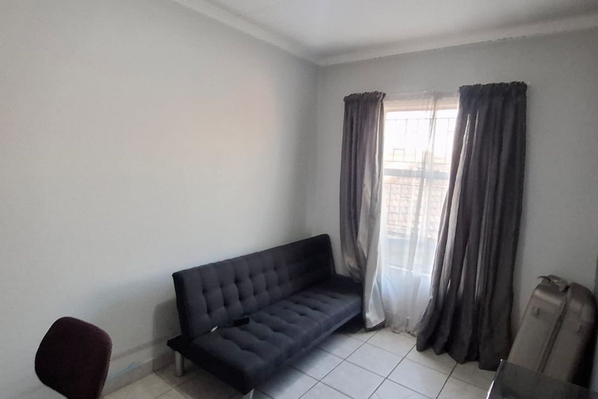 PLACE TO RENT AT LEOPARD'S REST - Photo 4