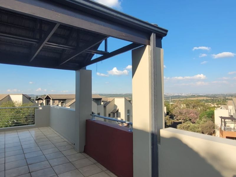 Apartment To Rent in Lonehill, Sandton - Photo 3