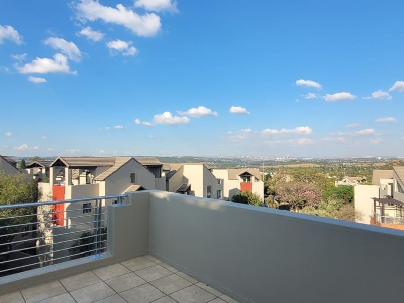 Apartment To Rent in Lonehill, Sandton - Photo 5