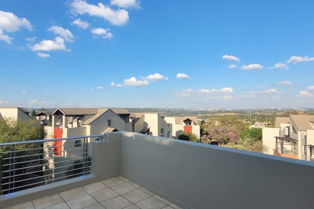 Apartment To Rent in Lonehill, Sandton - Photo 5