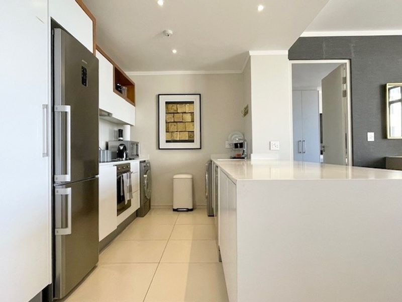 Exquisitely furnished 2 bed upper floor apartment - Photo 7