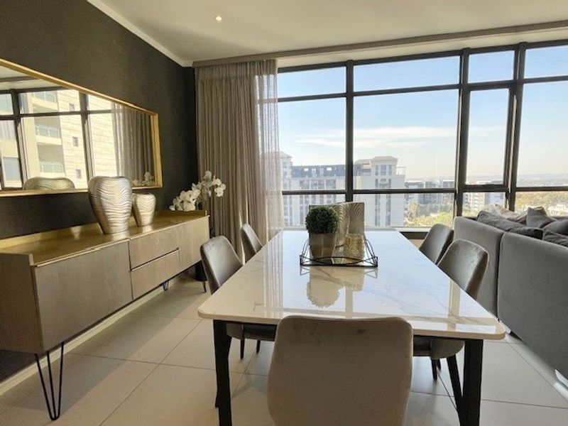 Exquisitely furnished 2 bed upper floor apartment - Photo 6