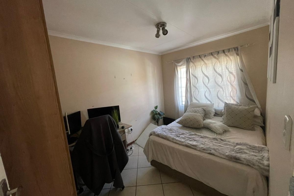 Apartment To Rent in Noordwyk, Midrand - Photo 5