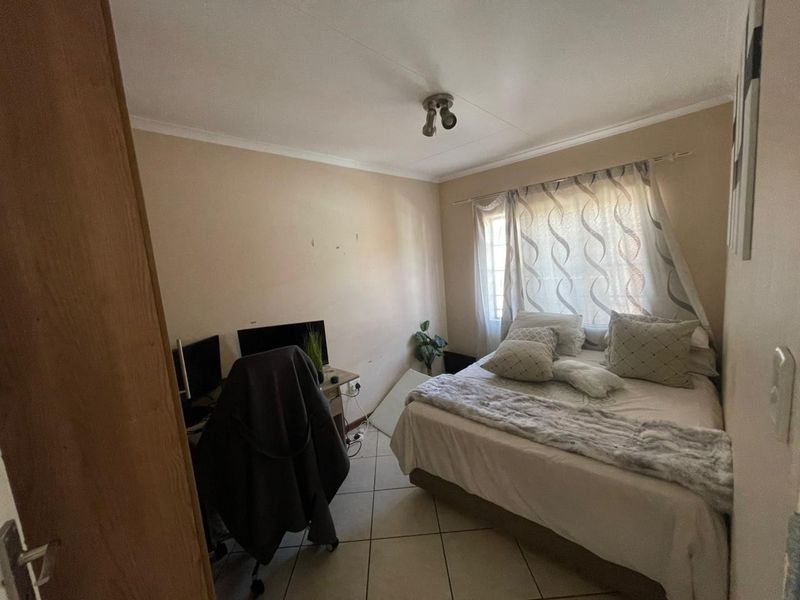 Apartment To Rent in Noordwyk, Midrand - Photo 7
