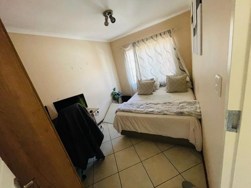 Apartment To Rent in Noordwyk, Midrand - Photo 6
