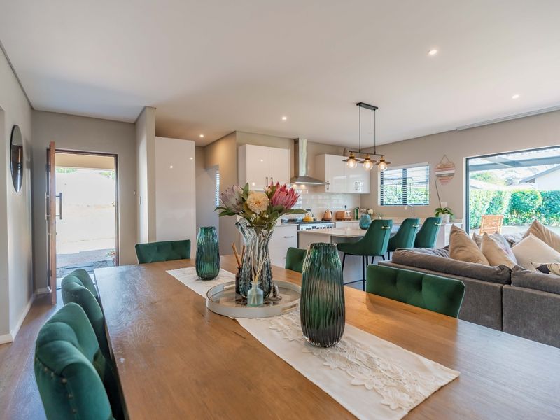 Modern Elegance in an Exclusive Boutique Complex - Photo 5