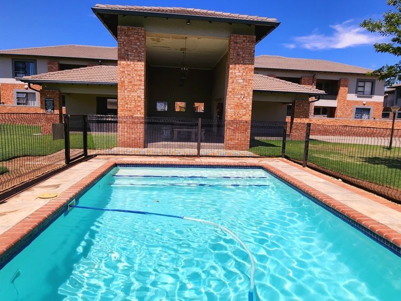 Beautiful 3 Bedroom Ground Floor Apartment To Rent in Franklin on 8th, Noordwyk, Midrand - Photo 1