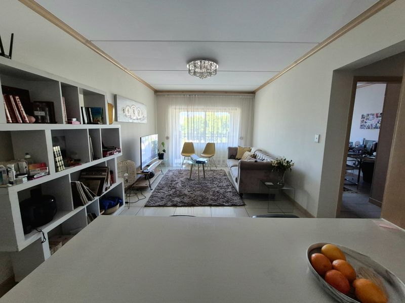 Modern 2 Bedroom, 2 Bathroom Apartment To Rent in Groveacres Estate, Kengies, Sandton - Photo 8