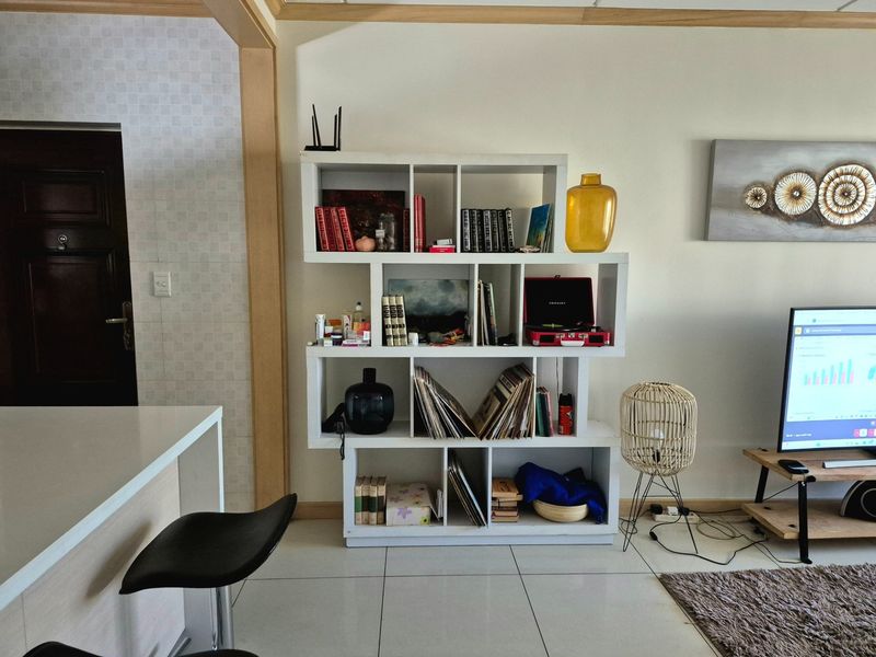 Modern 2 Bedroom, 2 Bathroom Apartment To Rent in Groveacres Estate, Kengies, Sandton - Photo 9