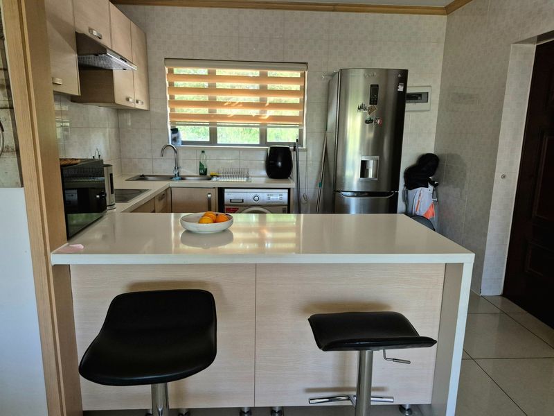 Modern 2 Bedroom, 2 Bathroom Apartment To Rent in Groveacres Estate, Kengies, Sandton - Photo 5