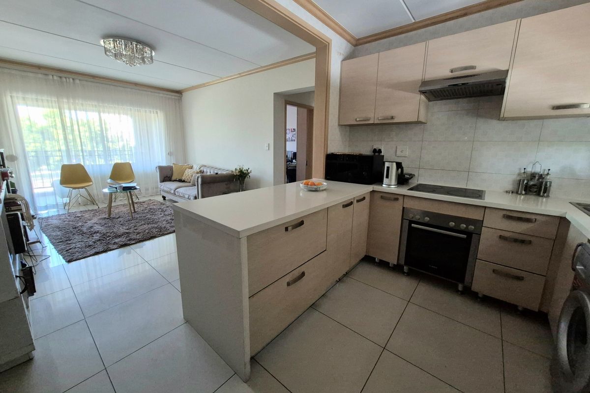 Modern 2 Bedroom, 2 Bathroom Apartment To Rent in Groveacres Estate, Kengies, Sandton - Photo 4