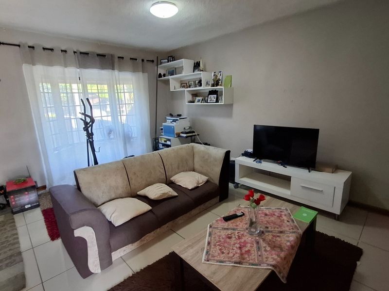 Duplex for sale in Uvongo, KZN - Photo 8