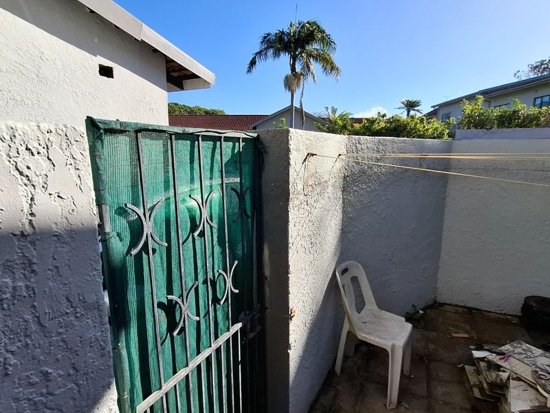 Duplex for sale in Uvongo, KZN - Photo 5