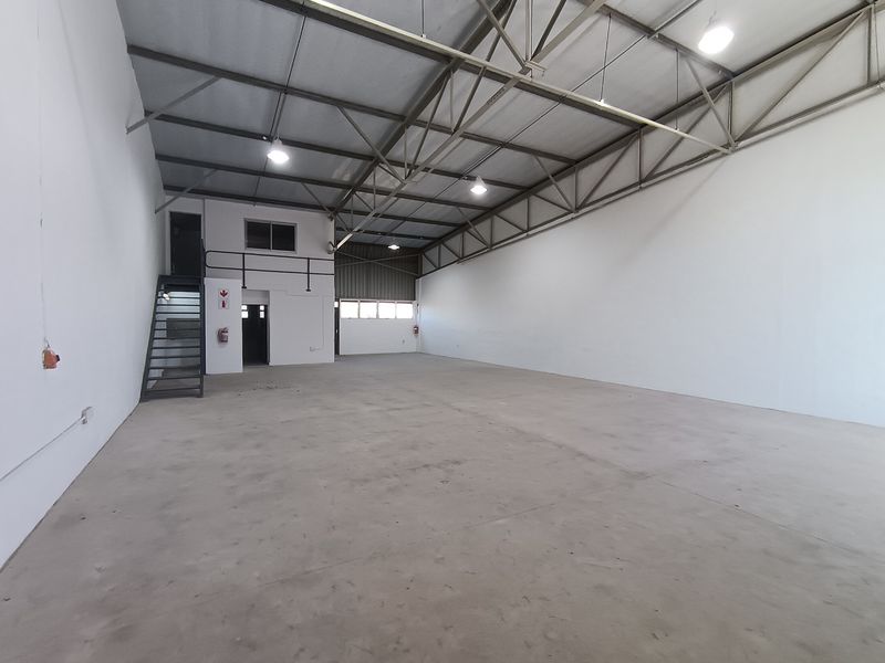 216m2 Warehouse To Let | Greystone Industrial Park | Glen Anil - Photo 3