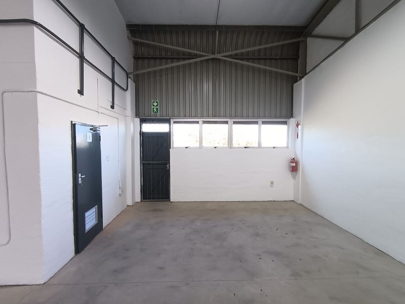 216m2 Warehouse To Let | Greystone Industrial Park | Glen Anil - Photo 9