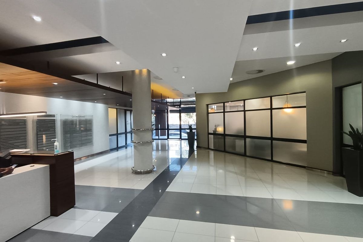 135.54m2 Ground Floor Retail Space To Let | Mayfair on the Lake - Photo 3