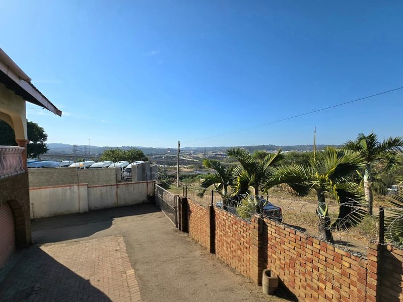 House For Sale in Clare Hills, Durban, KwaZulu Natal - Photo 3
