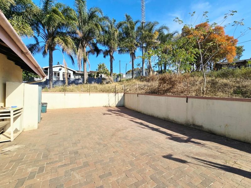 House For Sale in Clare Hills, Durban, KwaZulu Natal - Photo 2