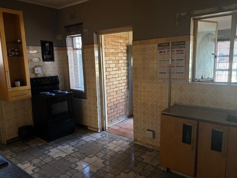 House For Sale in CW 1, Vanderbijlpark CW - Photo 10