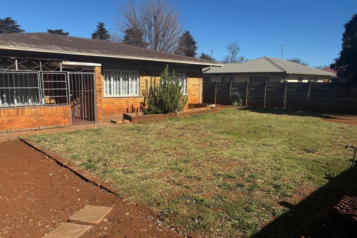 House For Sale in CW 1, Vanderbijlpark CW - Photo 2