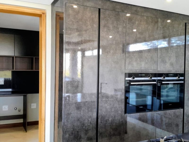 EXCLUSIVE HOME IN ZIMBALI LAKES - Photo 10