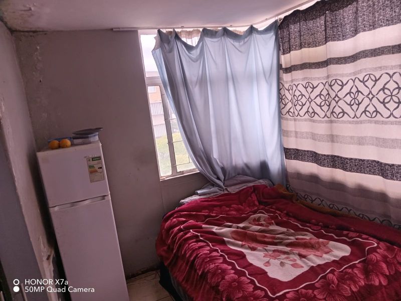 Apartment For Sale in Sunnyside, Pretoria - Photo 7
