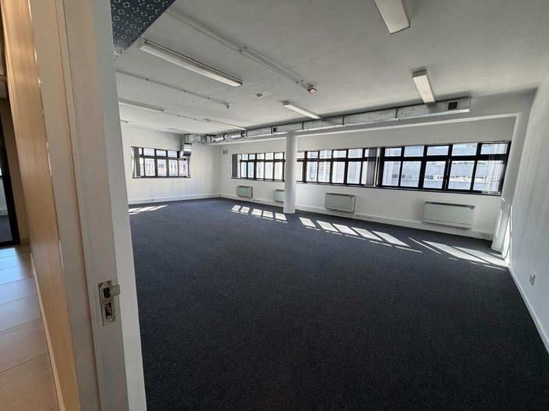 Office To Rent in Cape Town City Centre, Cape Town - Photo 10