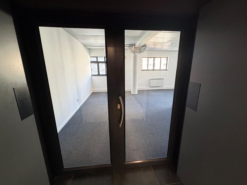 Office To Rent in Cape Town City Centre, Cape Town - Photo 3