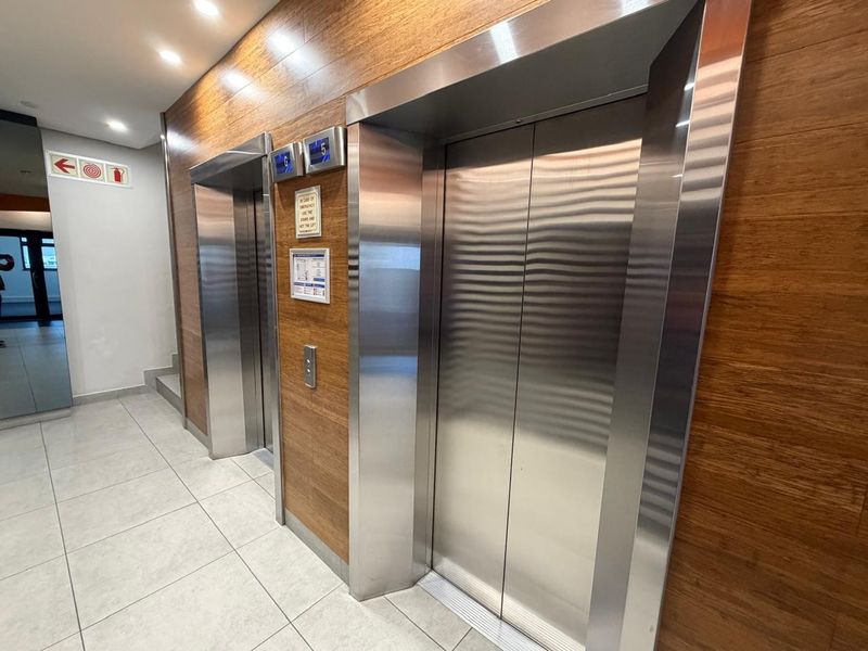 Office To Rent in Cape Town City Centre, Cape Town - Photo 2