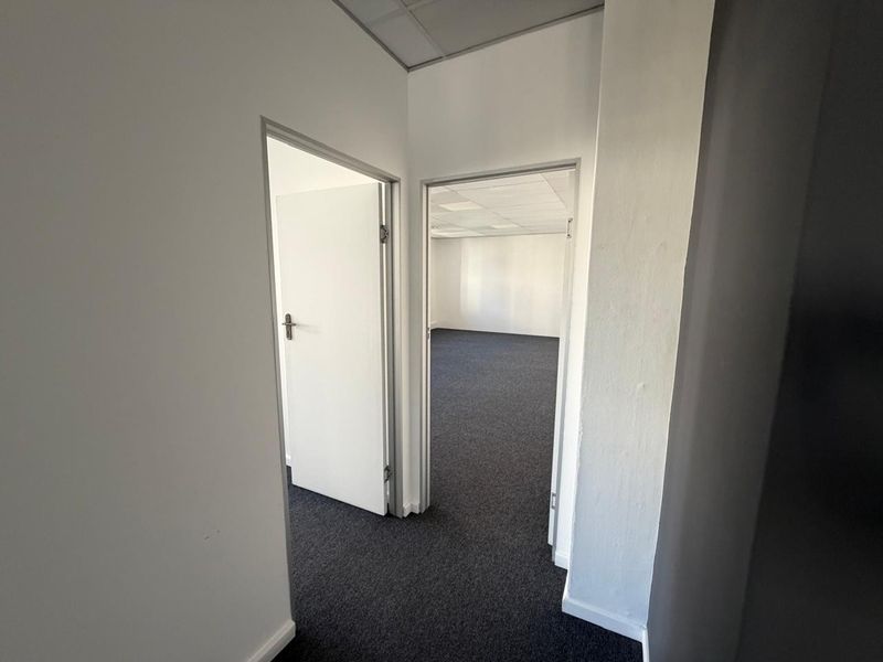 Office To Rent in Cape Town City Centre, Cape Town - Photo 6
