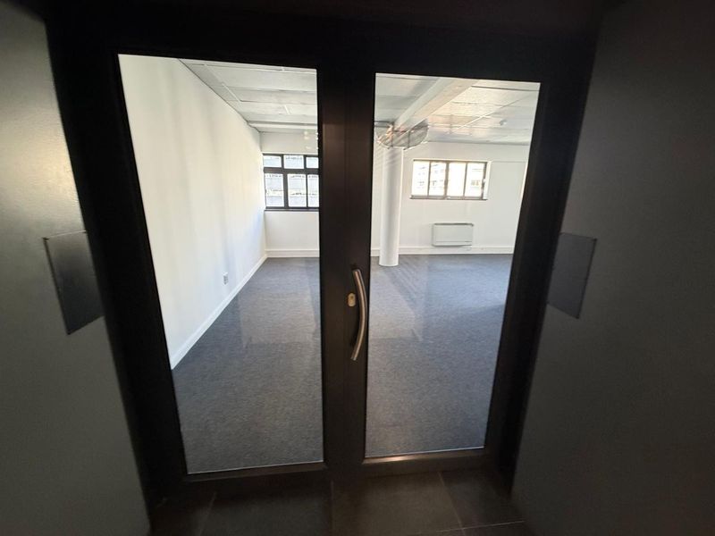 Office To Rent in Cape Town City Centre, Cape Town - Photo 4