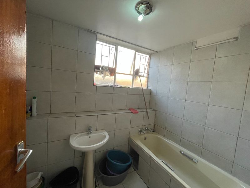 Investment Property for Sale in Arcadia - Photo 8